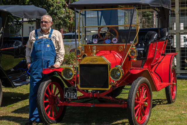 Photo supplied by Christine Turner (Photographer www.bluespaceart.com.au)