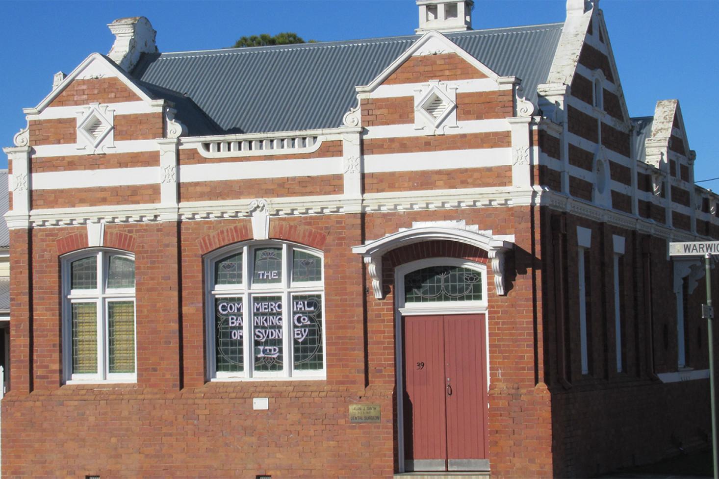 What is the history of the old bank building?