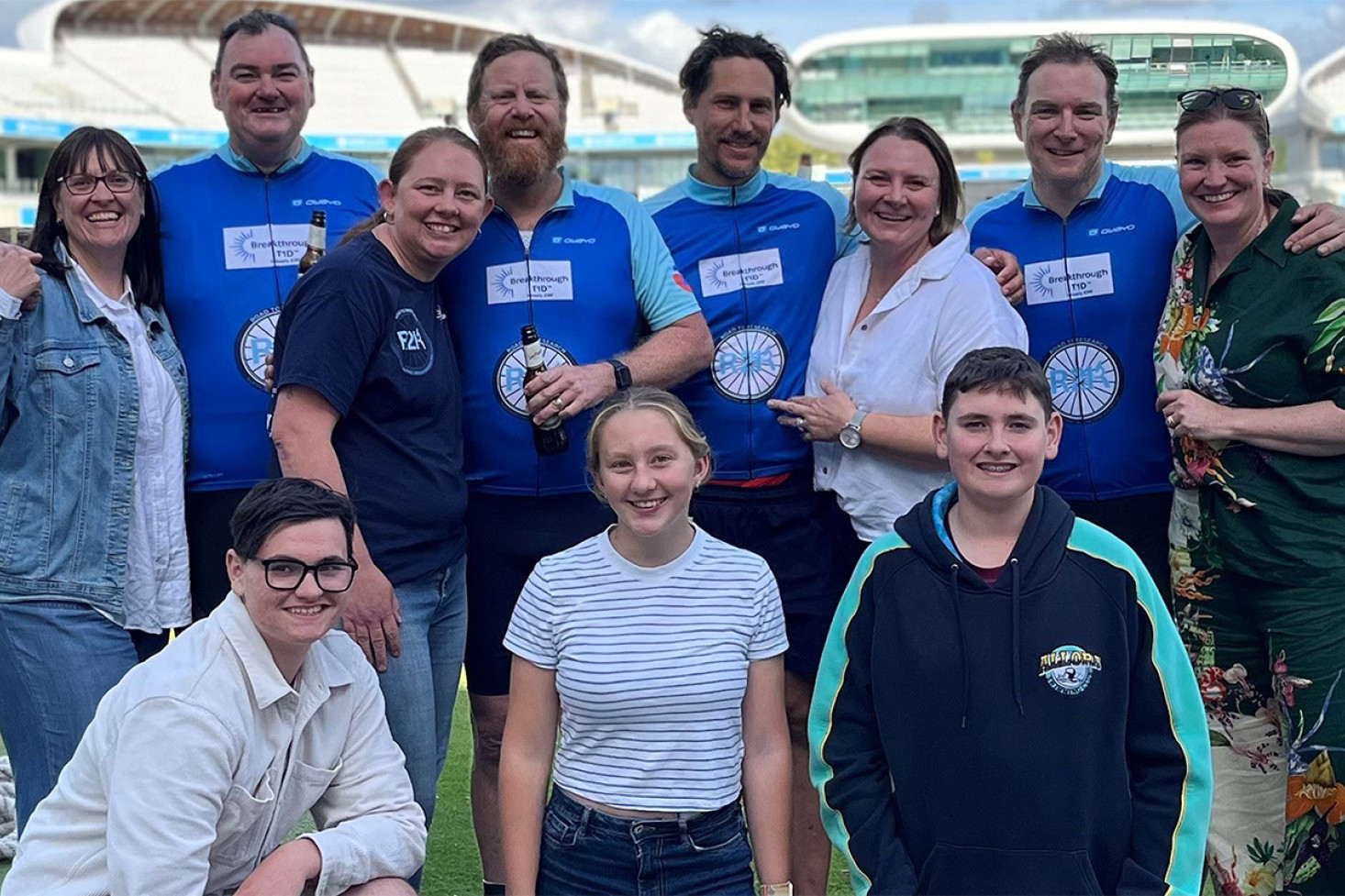 Back L - R: Hayley Mason, Mark Mason, Emma Turner, James Turner, Cameron Collard, Scott Dickson, Jade Gardiner. Front L - R: Benjamin Mason, Ava Turner and James Mason.