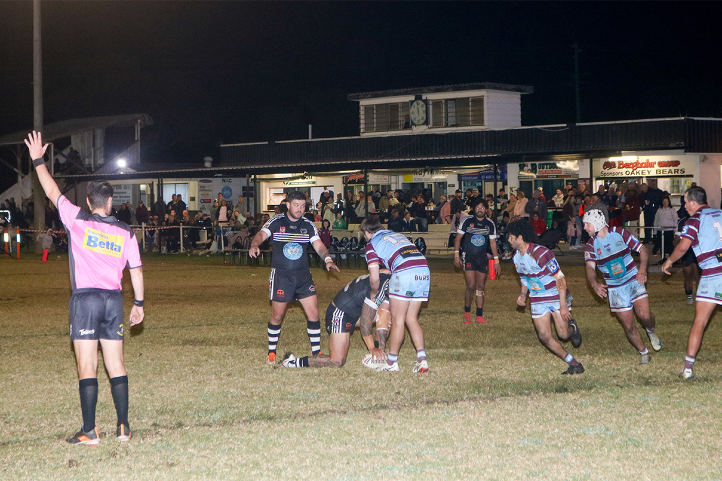 Captain Ash Taylor directs Oakey’s attack from the ruck.