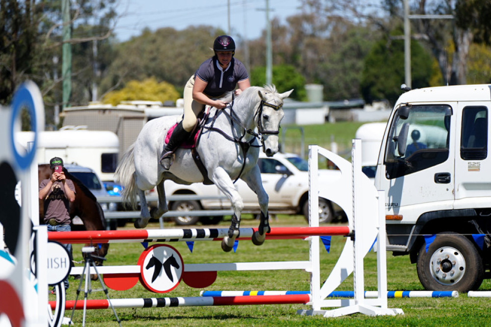 Perfect Spring day for Toowoomba Jump Club - feature photo