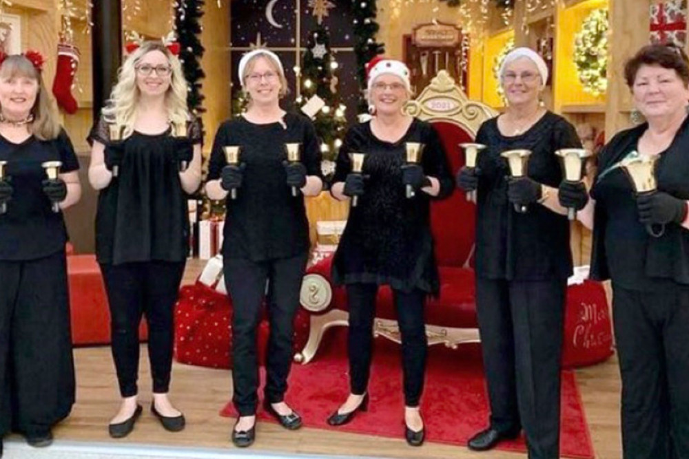 Sharon Matheson, Cassie Thomson, Leanne Midgley, Eduarda van Klinken, Elaine Coates and Helen Parker from Toowoombells getting into the Christmas spirit.