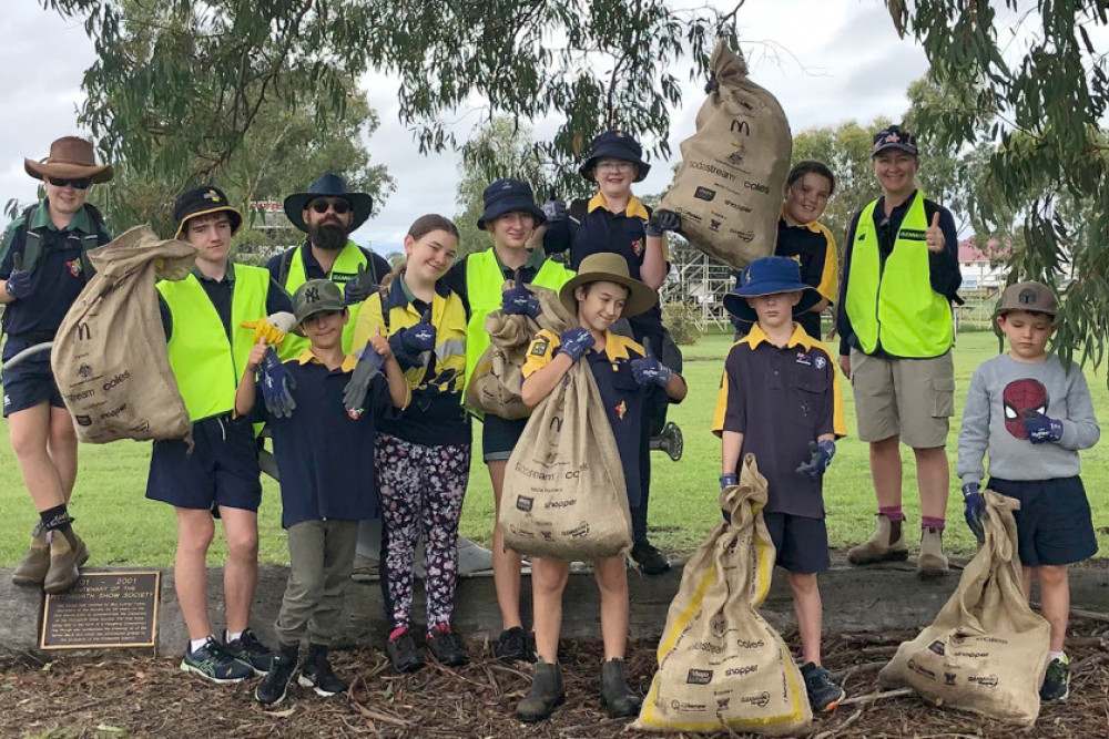 The Pittsworth Scout Group participating in the Clean Up Australia Day event in Pittsworth.