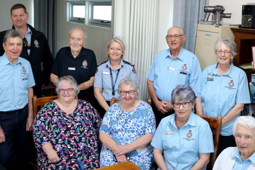 Seated: Kaye Davis, Kay Muller, Clifton LAC President Anne Glasheen, LAC Treasurer Ruth Hungerford. Standing: LAC member Ted Rogers, Director QAS Darling Downs District Russell Cooke, LAC Secretary Terry Davis, Assistant Commissioner QAS Darling Downs South West Region Michelle Baxter, LAC member Keith Muller, LAC member Anne Pedersen.