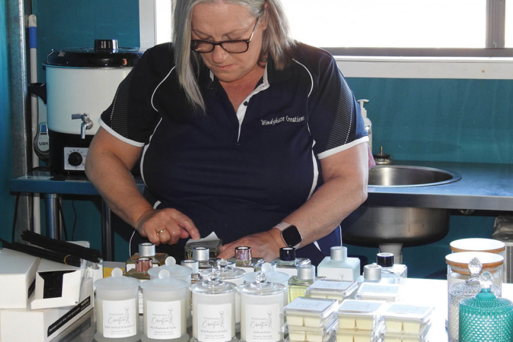 Donna Hey from Windyhaze Creations will be demonstrating the art of candle making at Loch Lomond.