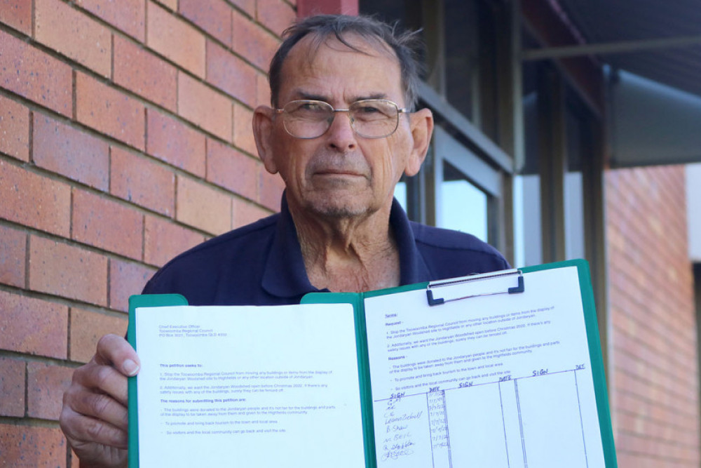 Petition to keep buildings at the Jondaryan Woolshed - feature photo