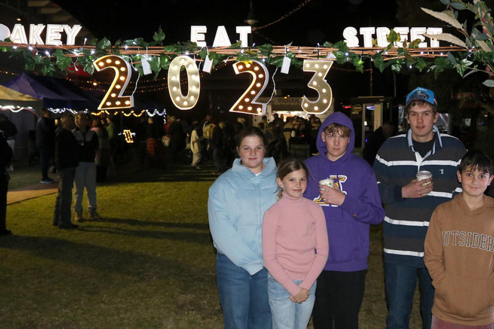 Grace Edmondstone, Phoebe Edmondstone, Lincoln Hardwick, Hudson Hardwick and Braxton Briese enjoyed their night out.