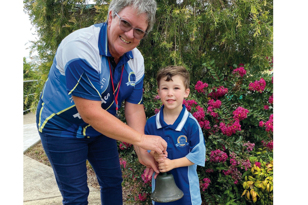 Mrs Liz Donnelly, a long-standing staff member and former pupil of Emu Creek State School rang the bell for the final time in 2023 alongside one of our youngest pupils and 3rd generation student, Matthew Simmonds.