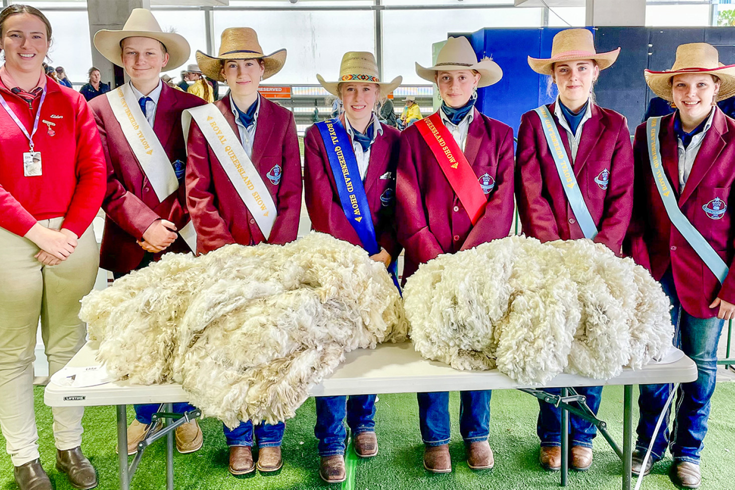 Elders Wool agent Cecelia Cummack (Over Judge), Domonic Densley (third in Junior section). Grea Young (third in Senior section), Amy Turner (first in senior section), Justine Wieck (second in senior section), Skye Rose (tied third in senior section) and Brianne Keen (Highly Commended in Senior section).