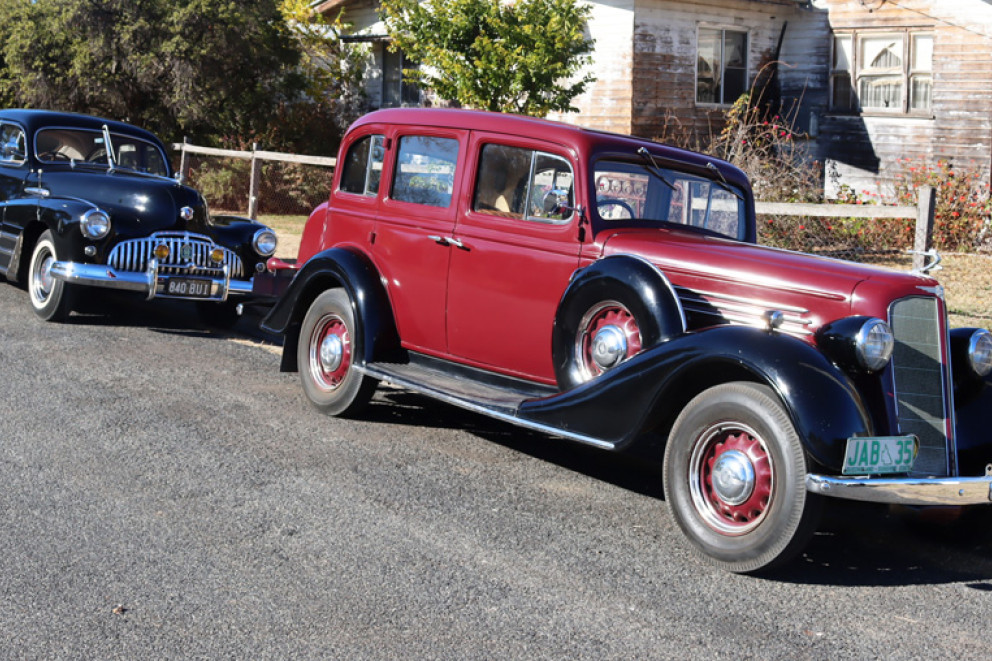 Two beautiful “gangster” style cars from the 1930/40s made the journey to Clifton.