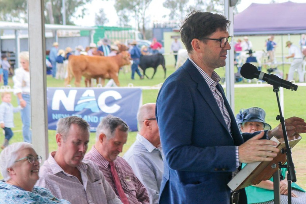 ABOVE: Geoff McDonald visited the Oakey Show on Election Day along with state and federal representatives.