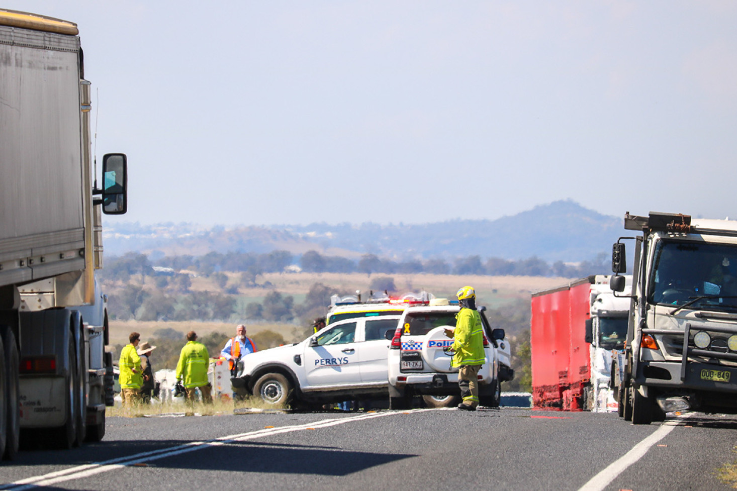 Multi-vehicle crash on Gore H’way - feature photo