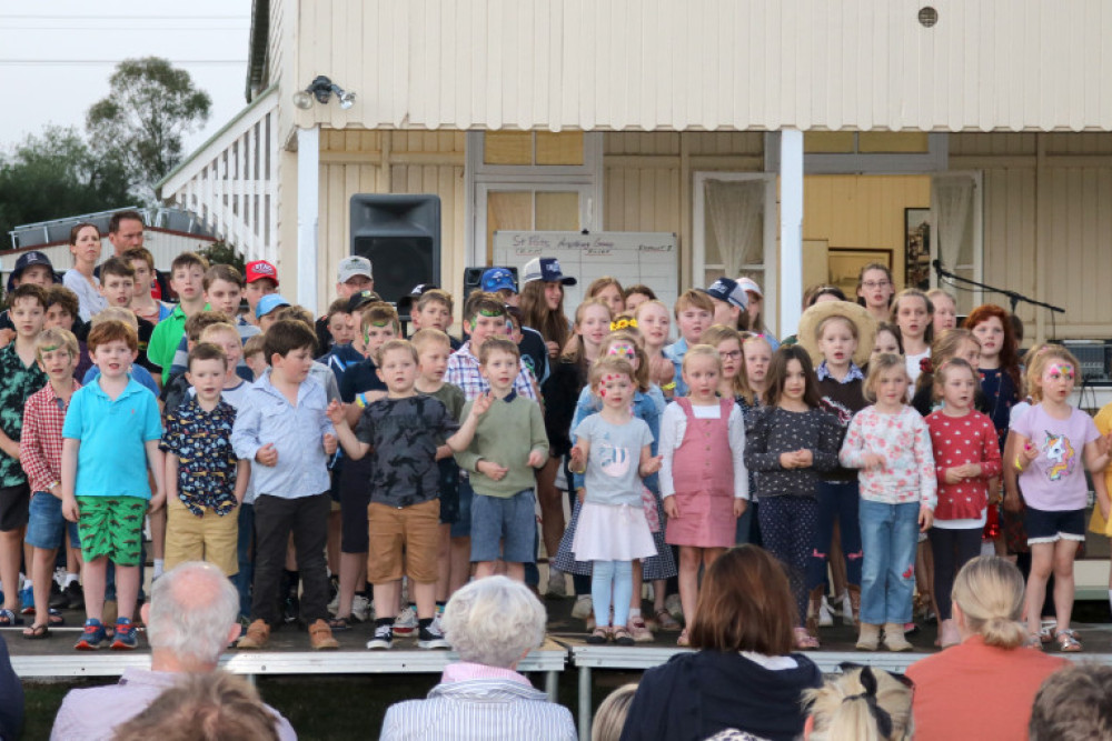 Performance by students from St Pat’s School.