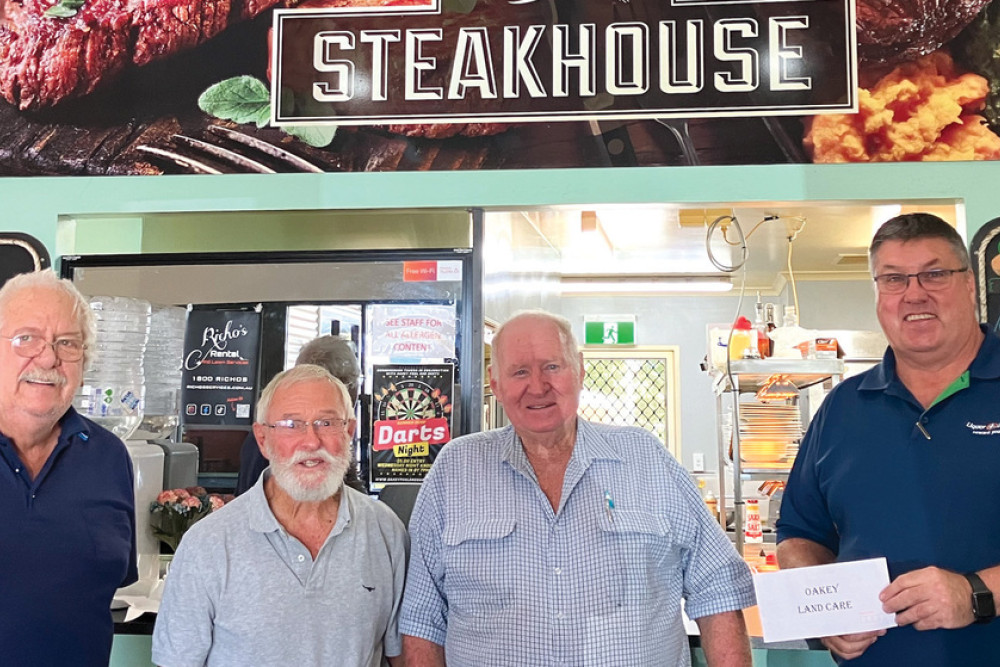 Community Chest co-ordinator John Webster, Urban Landcare’s Paul Green and Trevor Cockburn with Michael Carpenter from the Bernborough Tavern.