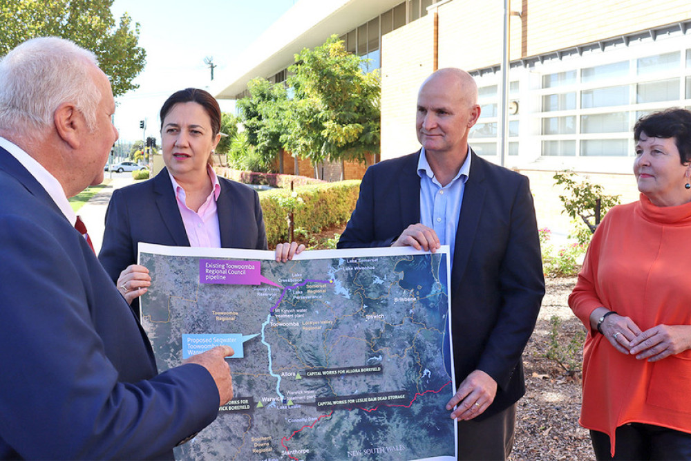 Southern Downs Mayor Vic Pennisi, Premier Annastacia Palaszczuk, Minister for Water Glenn Butcher and Toowoomba Region Councillor Nancy Sommerfield met in Warwick back in April 2021 to announce a feasibility study, which eventually led to the Toowoomba to Warwick Pipeline, one of seven options looked at in the study.