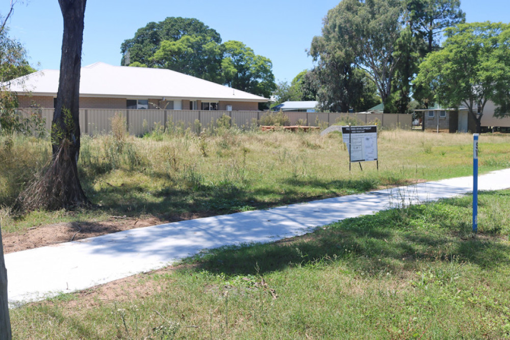 This currently vacant, unimproved block of land on the corner of Forrest and Grand Streets in Pittsworth could soon become the place where four attached residential dwelling units are built.