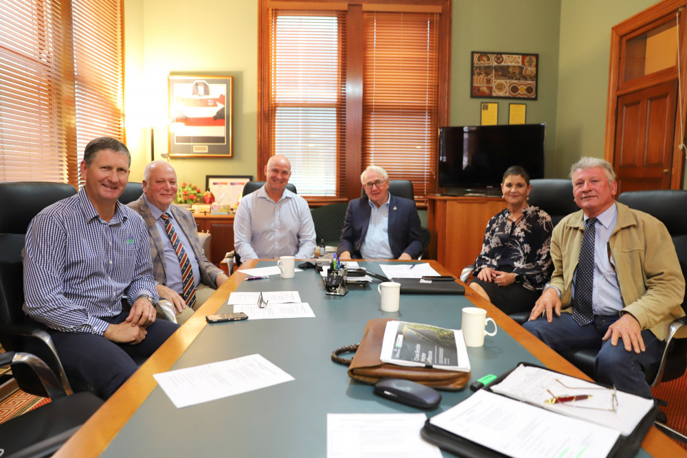 SQINB-RWA members Mayor Lawrence Springborg, Mayor Vic Pennisi, Minister Glenn Butcher, Mayor Paul Antonio, Mayor Tanya Milligan and Mayor Peter Petty.